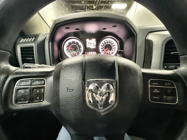 Used 2017 RAM 1500 Express AWD/4WD image 11