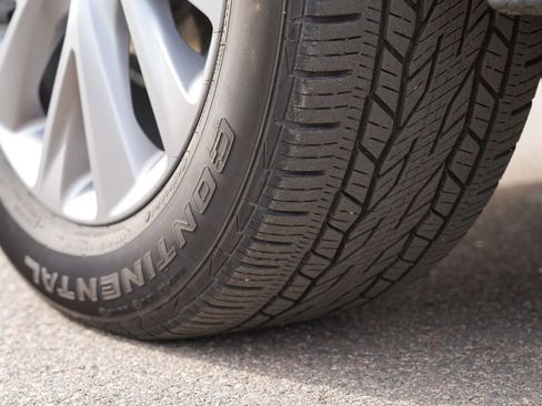 Used 2025 Buick Enclave Preferred image 36