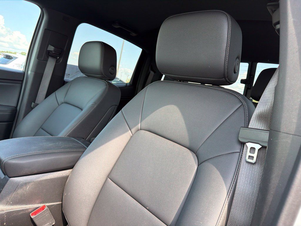 Used 2025 GMC Canyon Elevation w/ Convenience Package RWD image 20