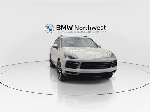 Used 2022 Porsche Cayenne Platinum Edition w/ Premium Package Plus AWD/4WD image 7
