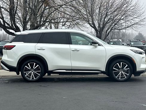 Used 2025 INFINITI QX60 Sensory w/ Vision Package image 8