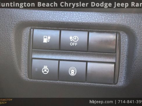 Used 2022 Nissan Leaf SV image 20