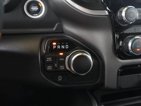 Used 2022 RAM 1500 Big Horn AWD/4WD image 22