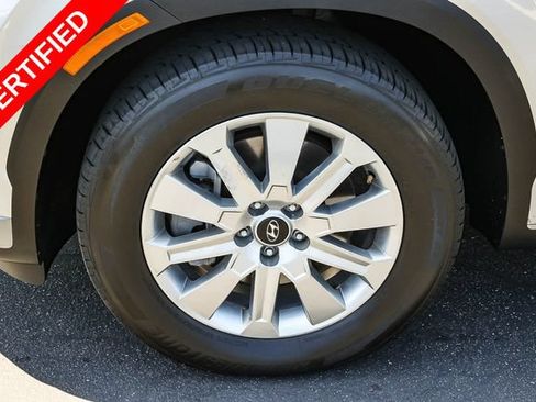 Certified 2024 Hyundai Palisade SEL FWD image 9