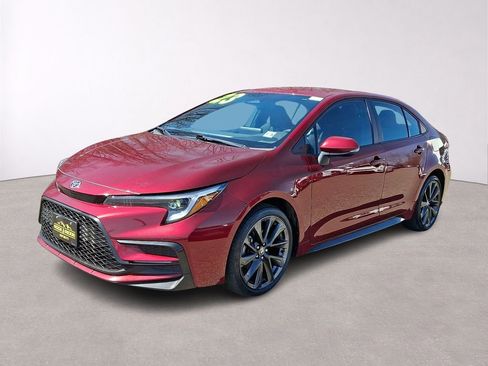 Used 2023 Toyota Corolla SE FWD image 3
