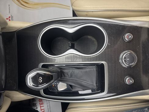 Used 2017 INFINITI QX60 AWD w/ Premium Package image 25