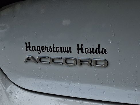Used 2023 Honda Accord EX image 29