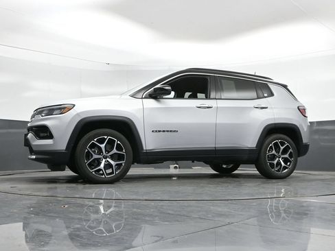 Used 2025 Jeep Compass Limited AWD/4WD image 45