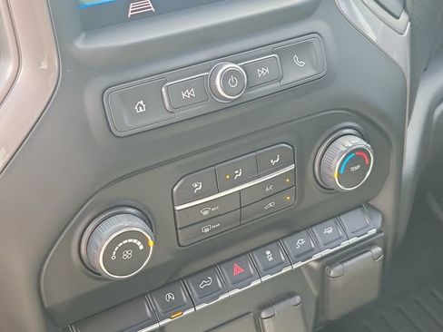 Used 2022 Chevrolet Silverado 1500 Custom RWD image 25