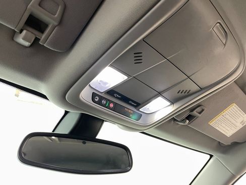 Used 2018 GMC Terrain SLE image 25