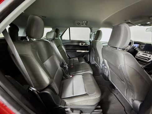 Certified 2022 Ford Explorer XLT w/ Class IV Trailer Tow Package image 27