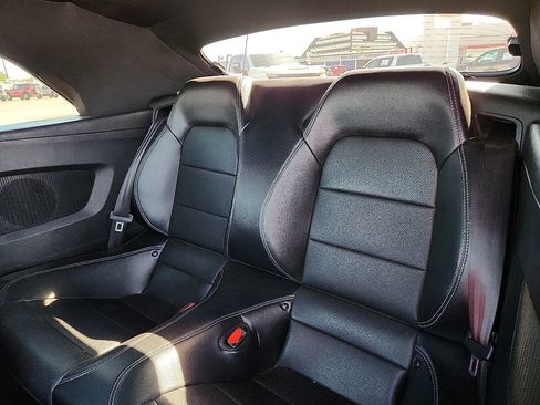 Used 2023 Ford Mustang Premium image 5