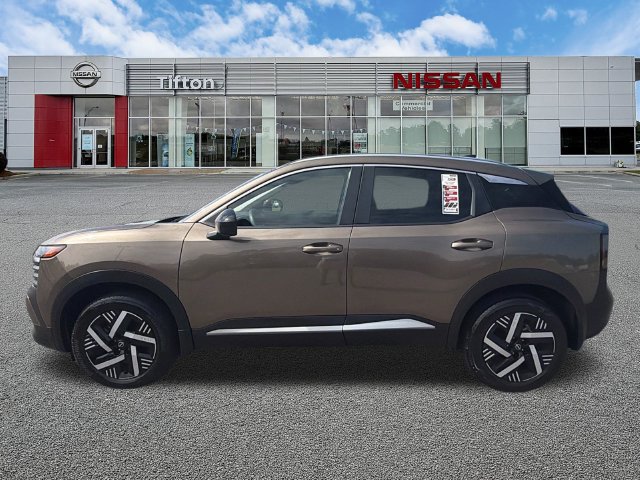 Certified 2026 Nissan Kicks SV FWD image 4