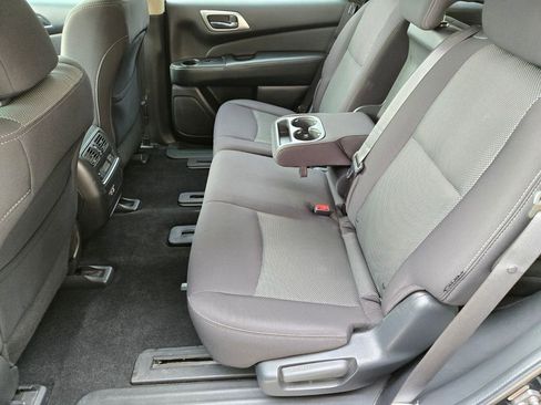 Used 2020 Nissan Pathfinder S AWD/4WD image 13