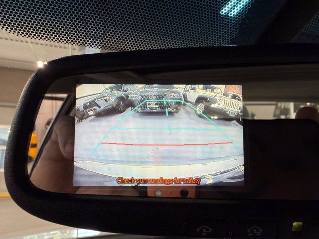 Used 2011 Toyota Avalon FWD image 21