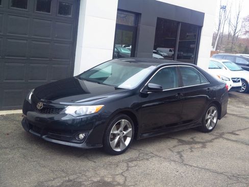 Used 2012 Toyota Camry SE image 19