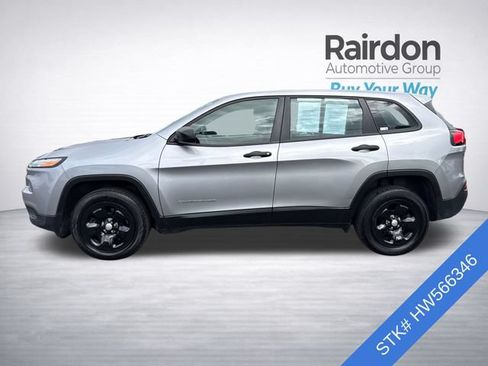 Used 2017 Jeep Cherokee Sport AWD/4WD image 4
