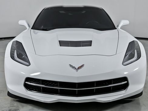 Used 2016 Chevrolet Corvette Stingray Coupe image 5