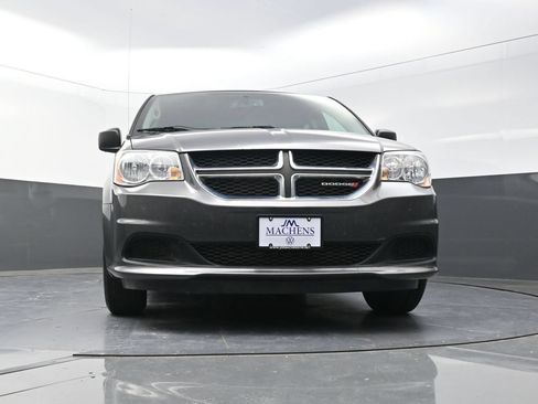 Used 2018 Dodge Grand Caravan SE w/ UConnect Hands-Free Group FWD image 24
