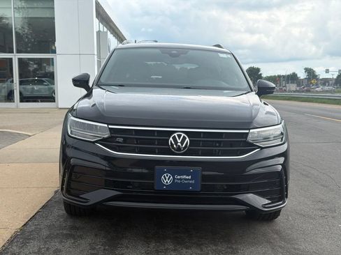 Certified 2022 Volkswagen Tiguan SE R-Line AWD/4WD image 4