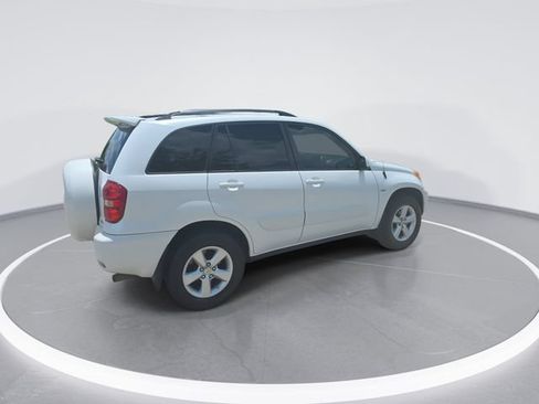 Used 2005 Toyota RAV4 2WD image 8