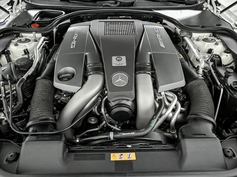 Used 2018 Mercedes-Benz SL 63 AMG image 17