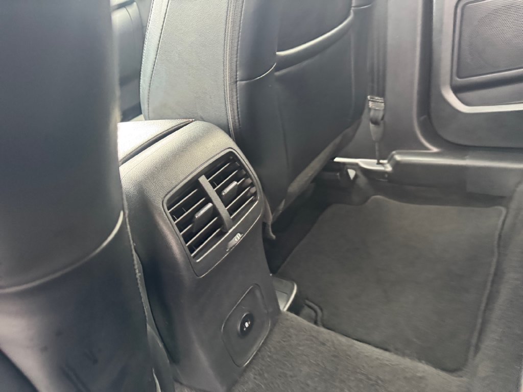 Used 2025 Ford Escape ST-Line Select AWD/4WD image 30