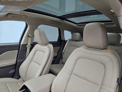 Used 2023 Lincoln Corsair Reserve w/ Equipment Group 201A image 17