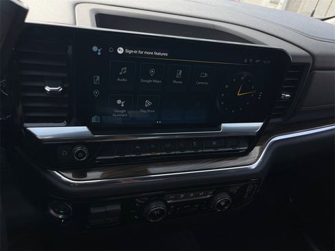 Used 2025 Chevrolet Silverado 1500 LT image 15