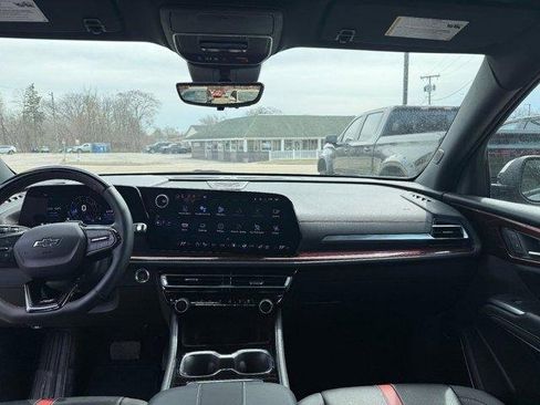 Used 2024 Chevrolet Traverse RS w/ LPO, Floor Liner Package image 5