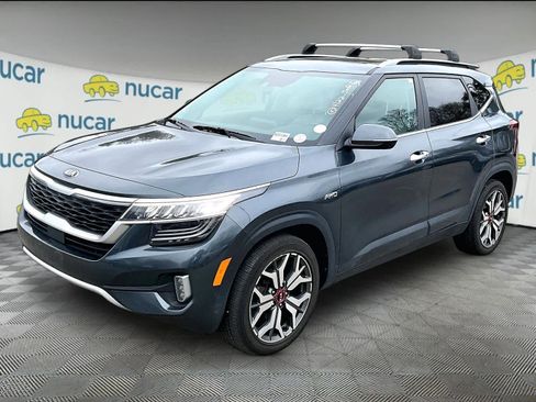 Used 2021 Kia Seltos SX w/ SX Sunroof Package AWD/4WD image 2