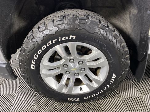 Used 2018 Chevrolet Silverado 1500 LT w/ All Star Edition AWD/4WD image 12