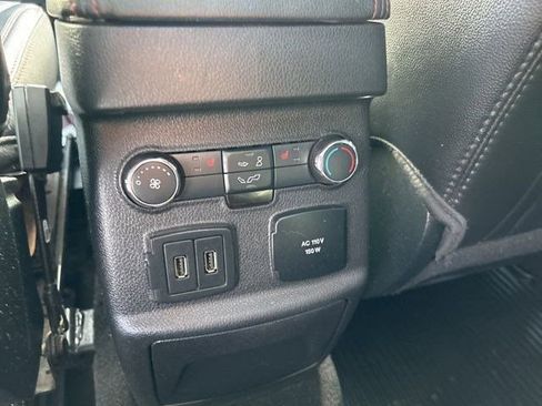 Used 2019 Ford Explorer Sport image 40