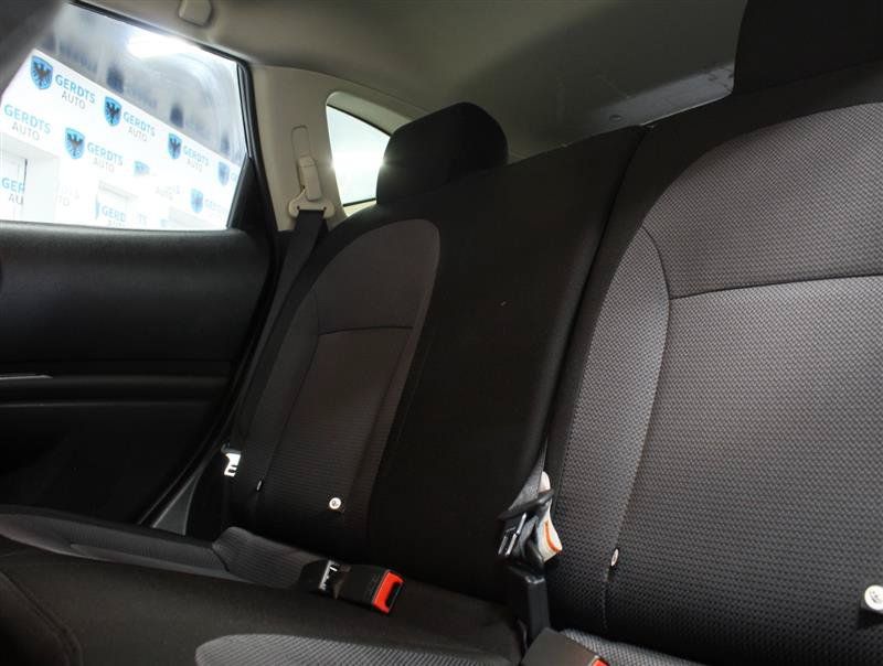 Used 2013 Nissan Rogue SV w/ Premium Pkg AWD/4WD image 17