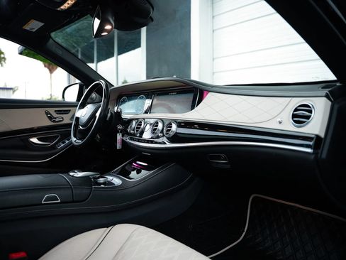 Used 2016 Mercedes-Benz Maybach S 600 image 57
