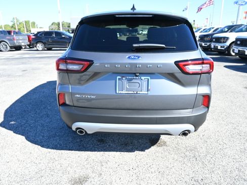 New 2026 Ford Escape Active image 4