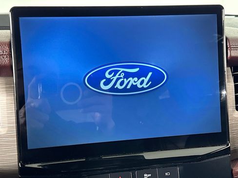 Used 2024 Ford Expedition Limited AWD/4WD image 37