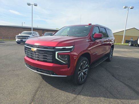New 2026 Chevrolet Suburban High Country AWD/4WD image 1
