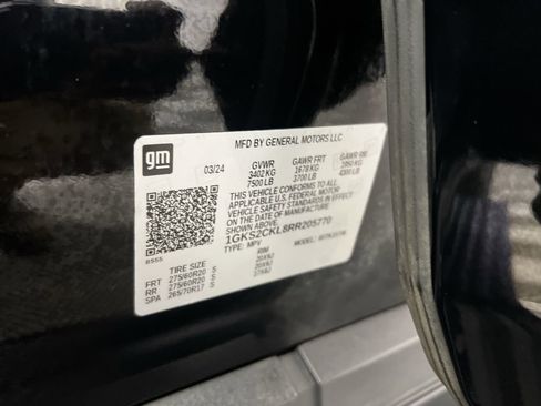Certified 2024 GMC Yukon AT4 w/ AT4 Premium Package AWD/4WD image 36