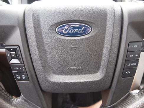 Used 2014 Ford F150 FX4 w/ Equipment Group 402A Luxury AWD/4WD image 9