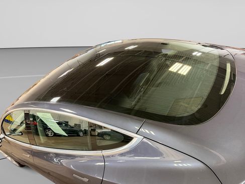 Used 2020 Tesla Model 3 Standard Range RWD image 40