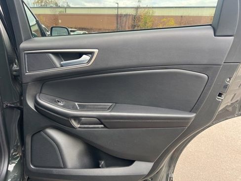 Used 2022 Ford Edge SEL w/ Convenience Package image 13