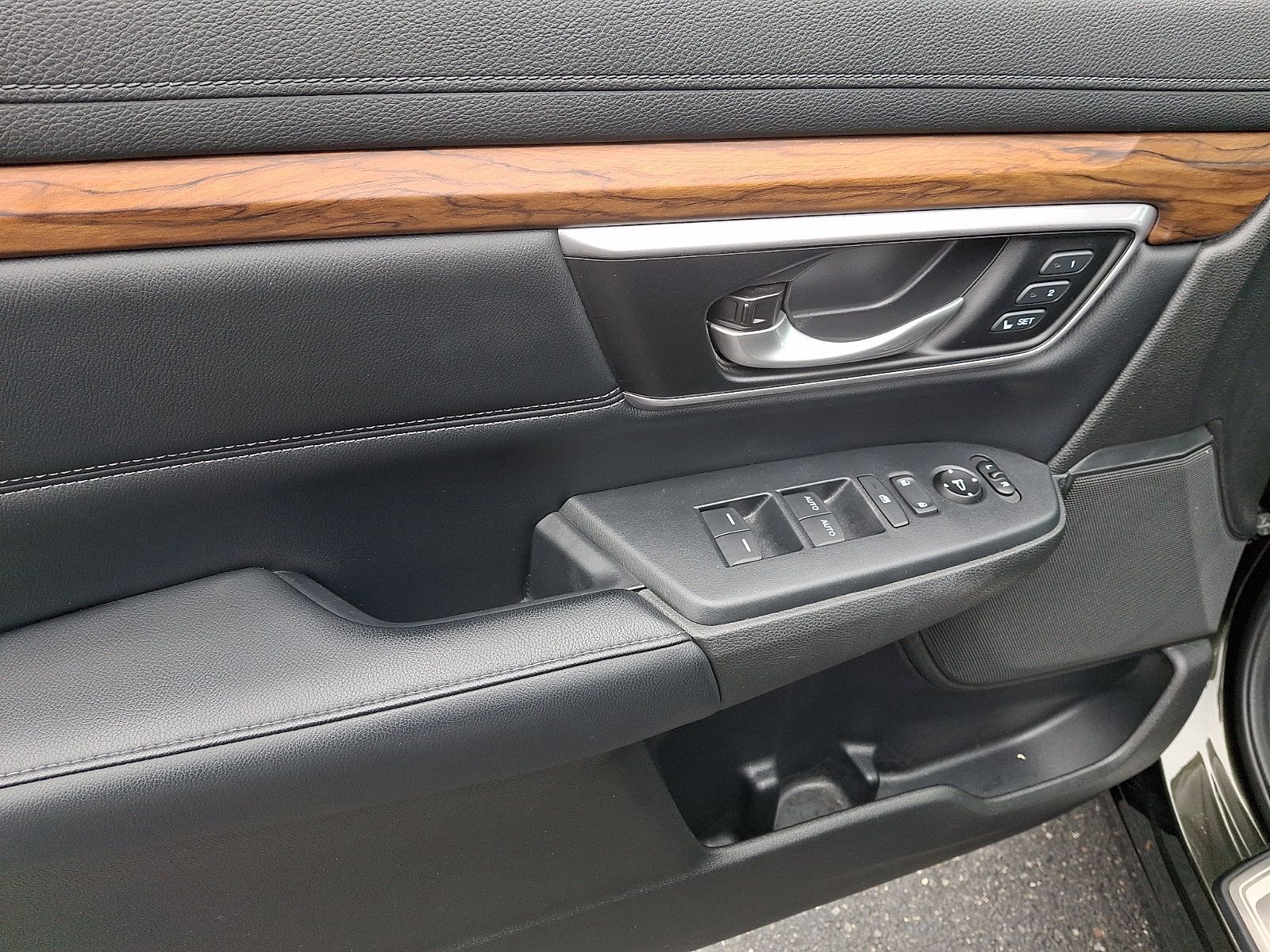 Certified 2017 Honda CR-V EX-L image 12