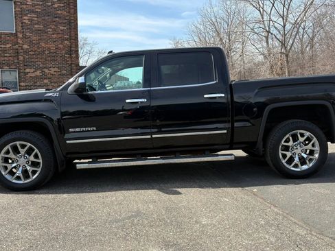 Used 2014 GMC Sierra 1500 SLT w/ SLT Crew Cab Value Package image 5