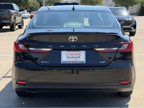 Used 2026 Toyota Camry LE w/ Convenience Package FWD image 5