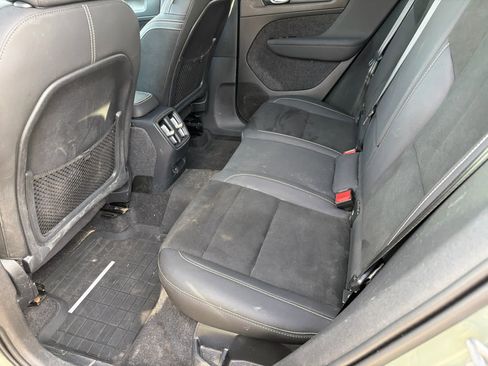 Used 2023 Volvo XC40 Recharge Plus w/ Protection Package Premier image 13