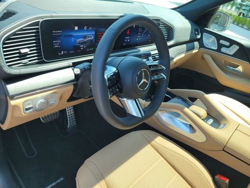 Used 2026 Mercedes-Benz GLS 450 4MATIC image 25