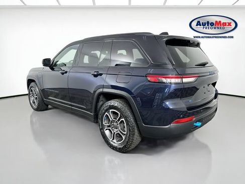 Used 2023 Jeep Grand Cherokee Trailhawk w/ Luxury Tech Group III AWD/4WD image 6