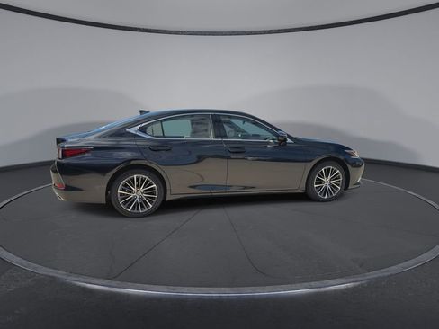 Used 2025 Lexus ES 350 w/ Premium Package image 9
