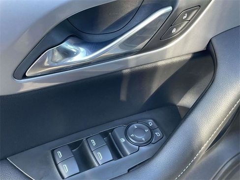 Used 2025 Chevrolet Blazer LT image 14